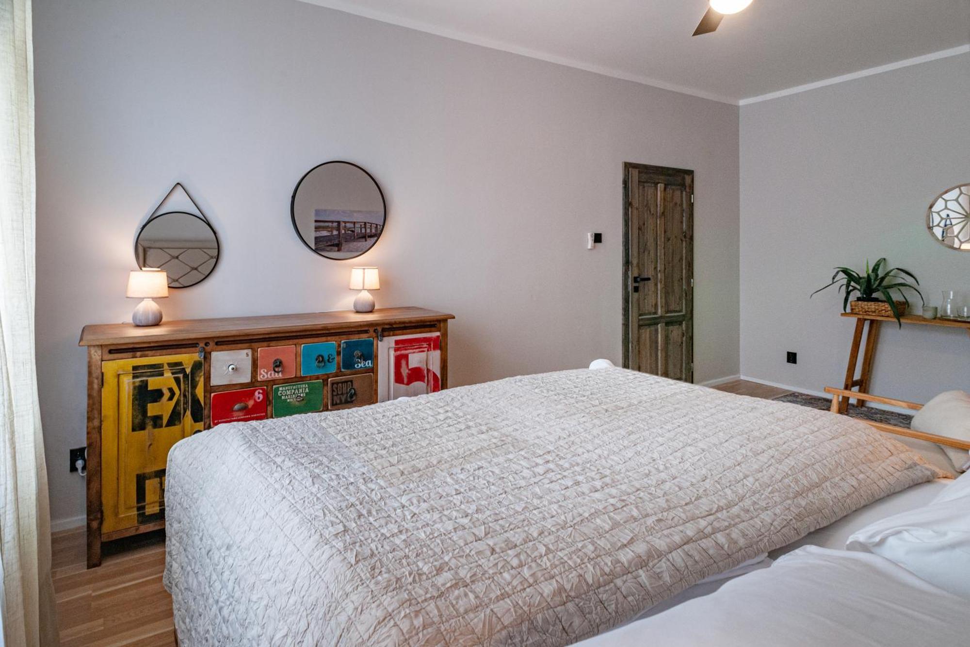 Sting Boutique Apartments Острава Экстерьер фото