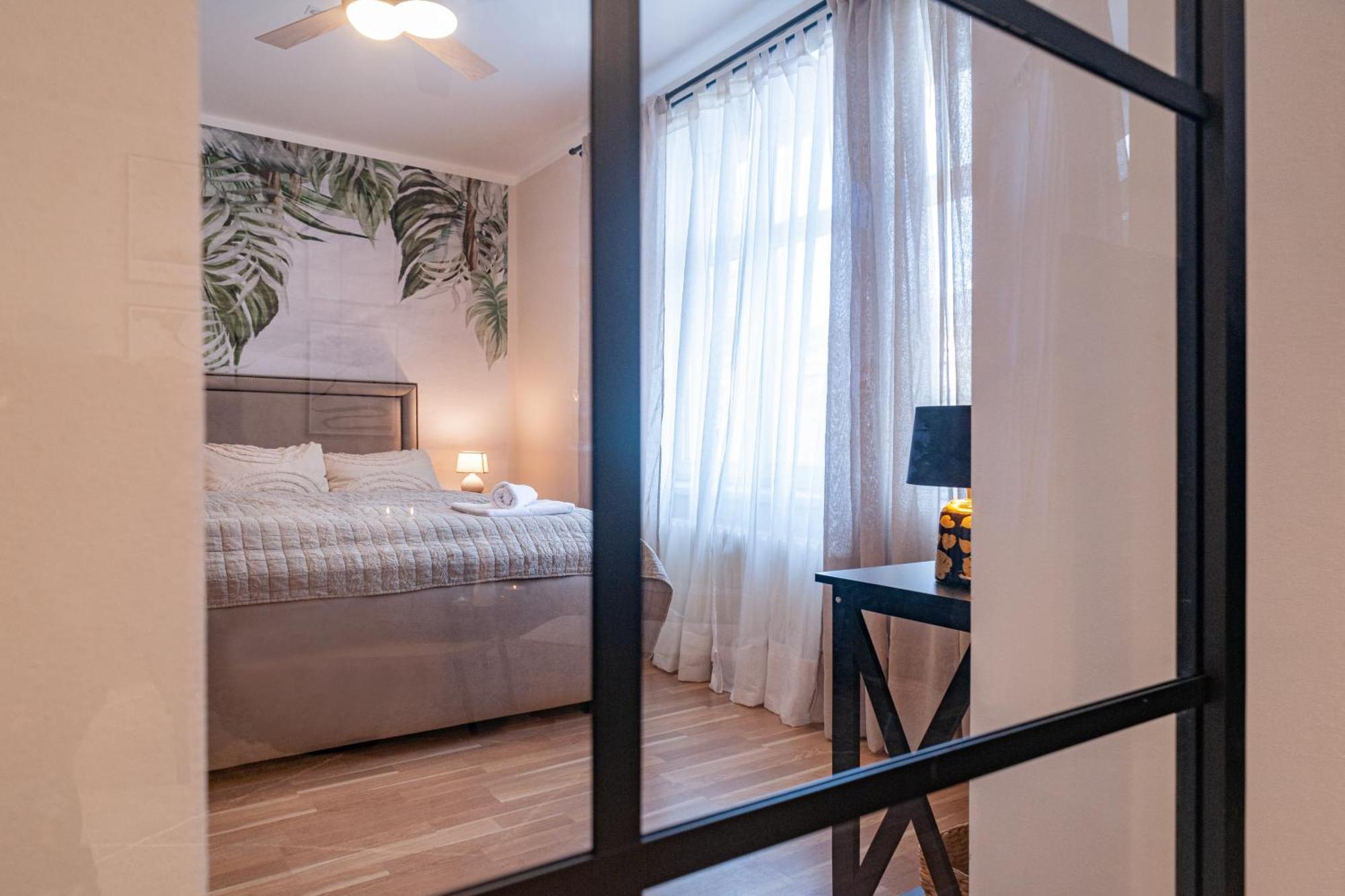 Sting Boutique Apartments Острава Экстерьер фото