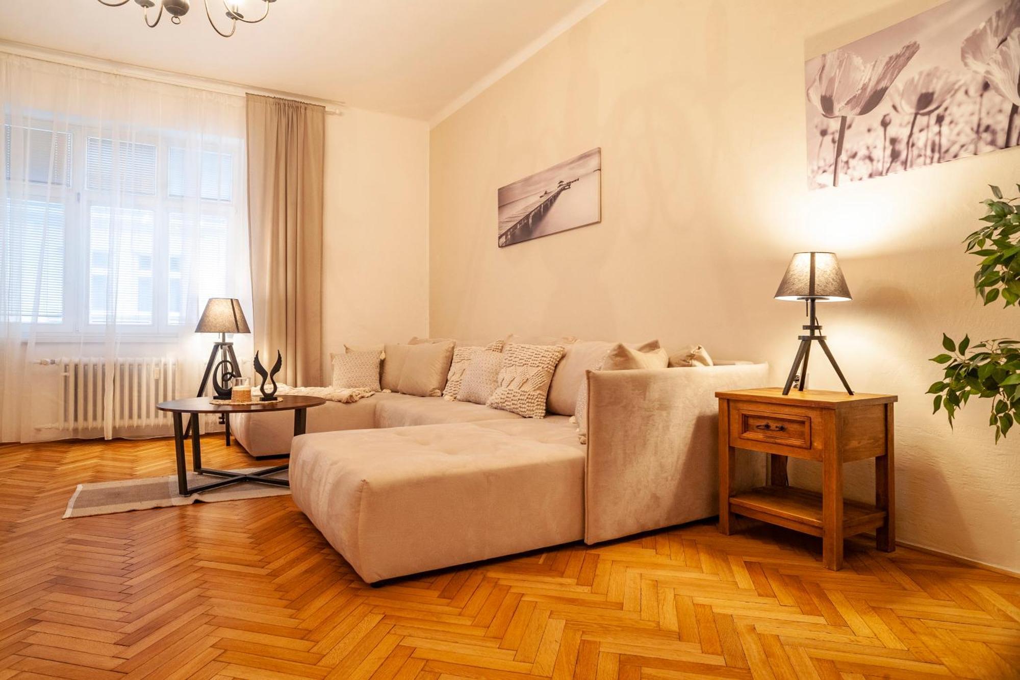 Sting Boutique Apartments Острава Экстерьер фото
