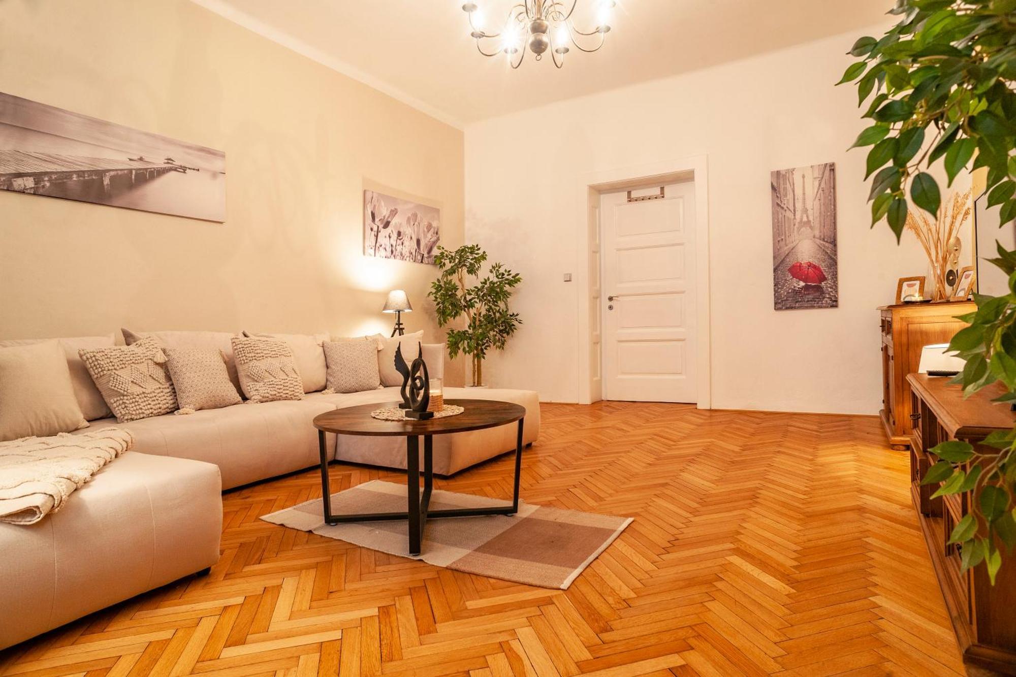 Sting Boutique Apartments Острава Экстерьер фото