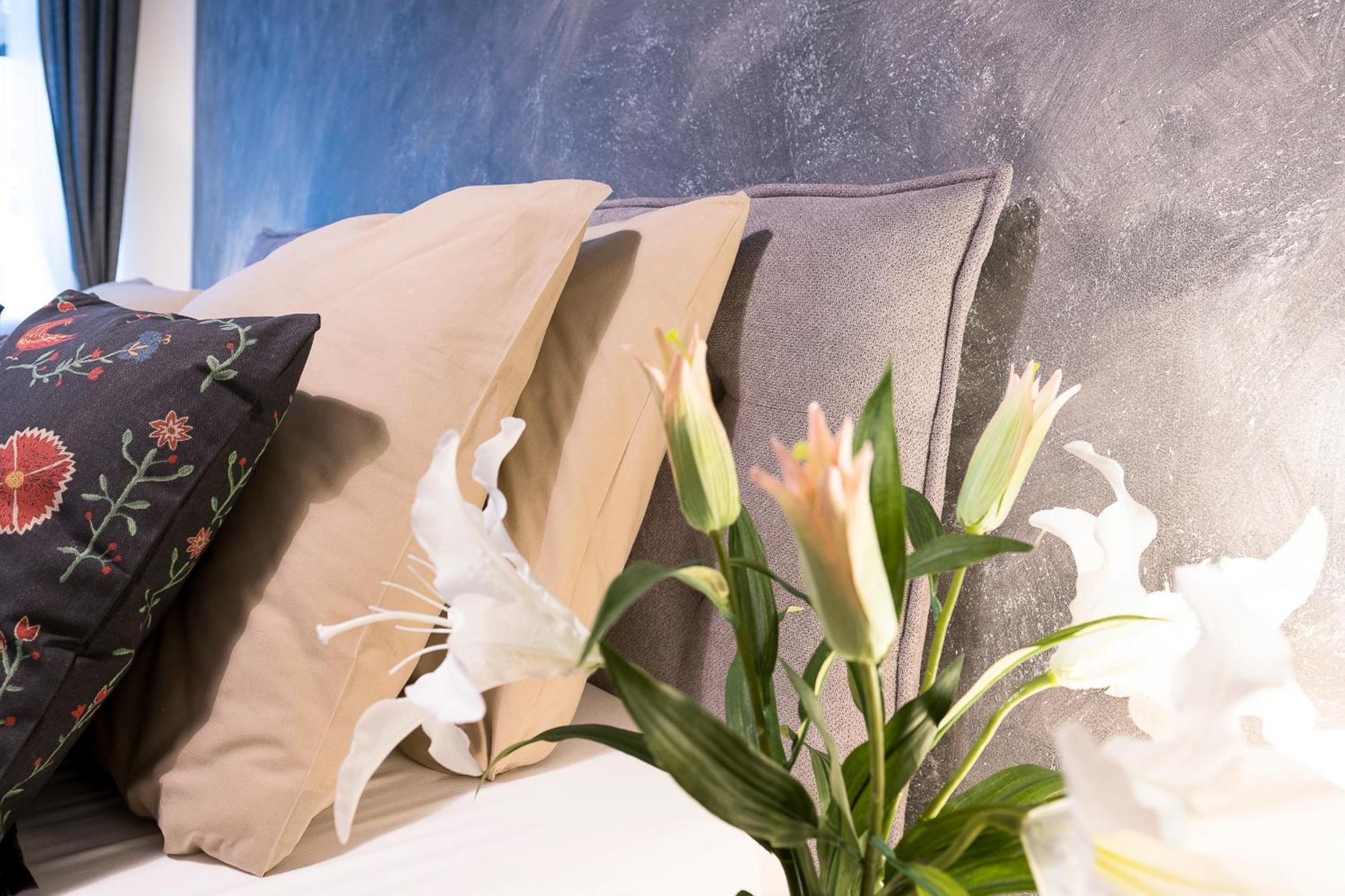 Sting Boutique Apartments Острава Экстерьер фото