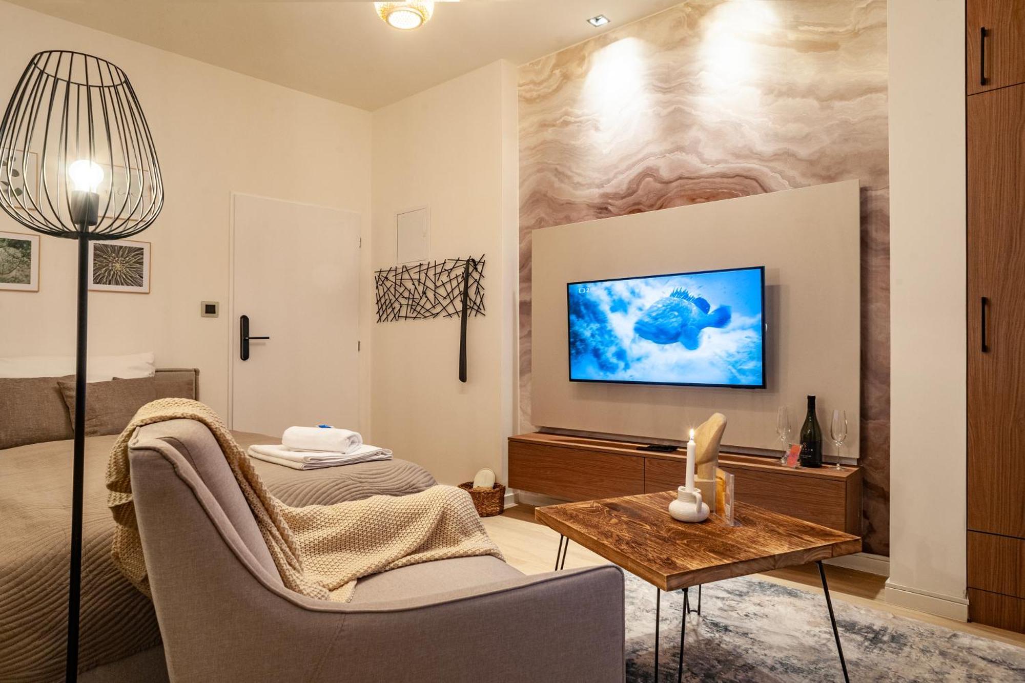 Sting Boutique Apartments Острава Экстерьер фото